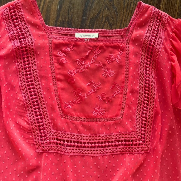 EUC - Nanette Lapore blouse in a gorgeous coral color. Lots of beautiful detail - Picture 4 of 6